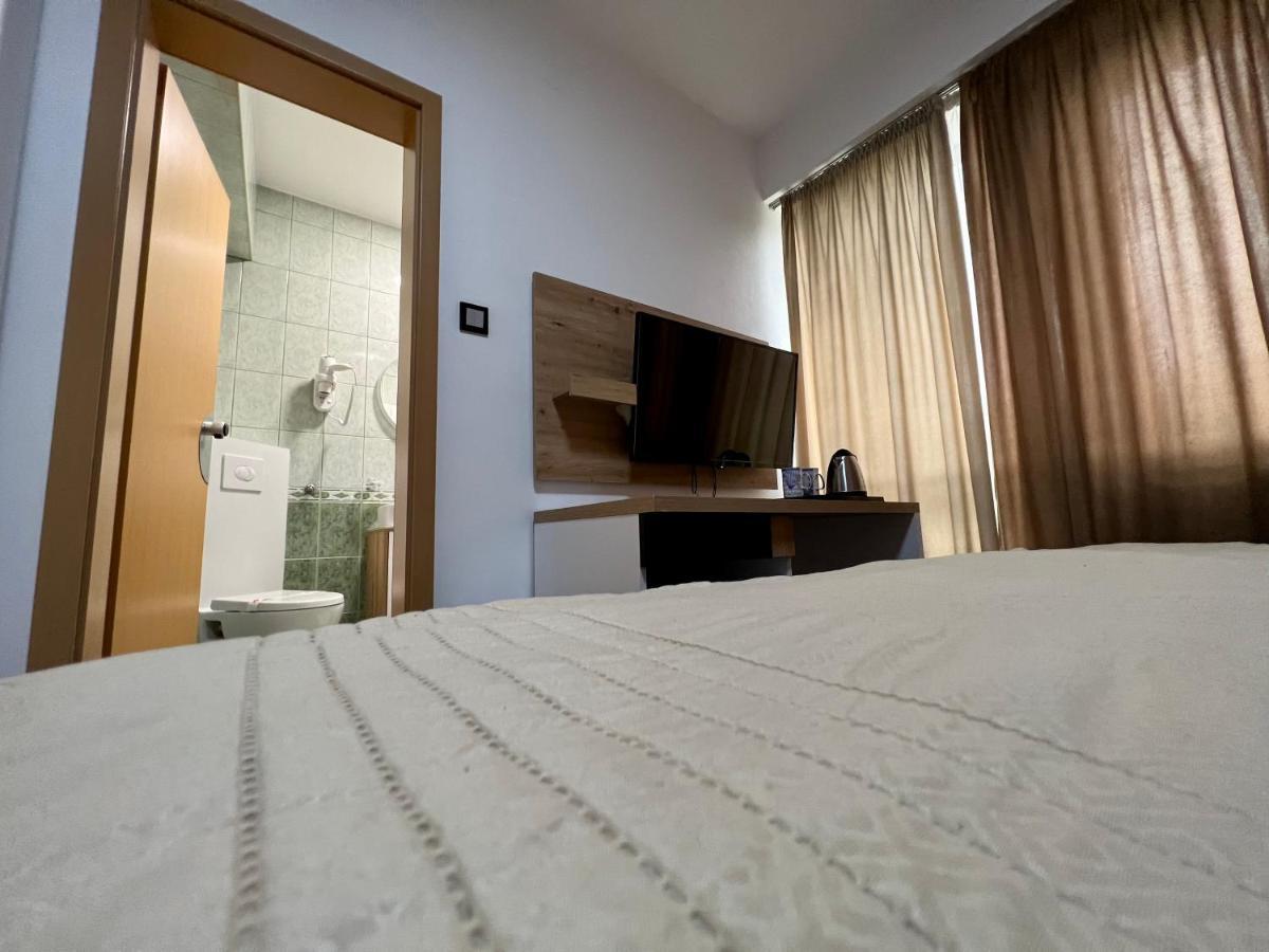 Hotel Brkic Sarajevo Airport - Free Parking Kültér fotó