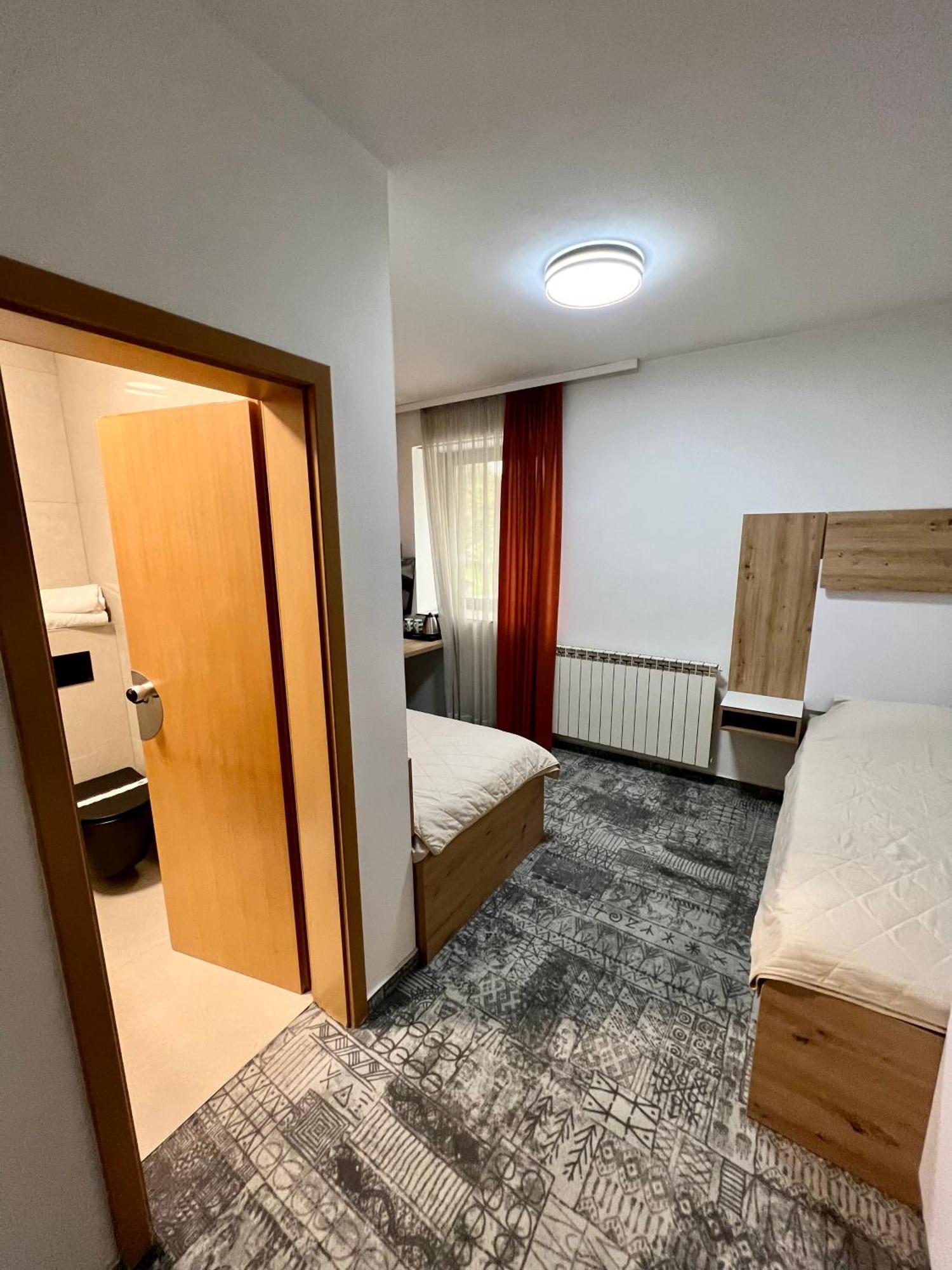 Hotel Brkic Sarajevo Airport - Free Parking Kültér fotó