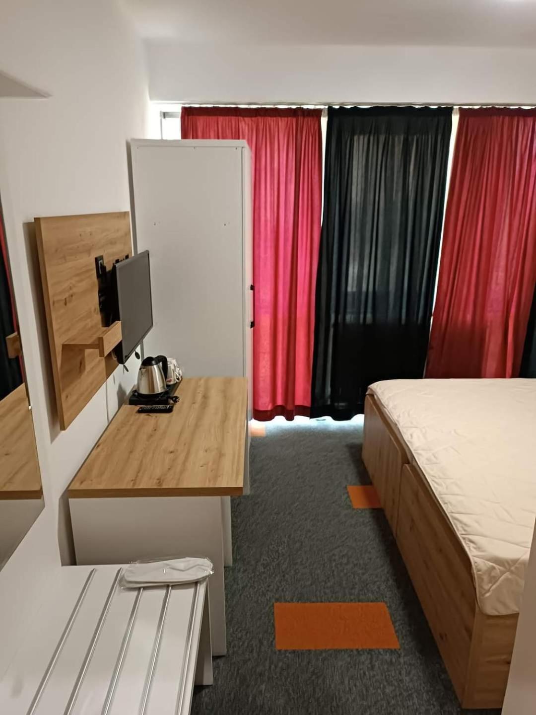 Hotel Brkic Sarajevo Airport - Free Parking Kültér fotó