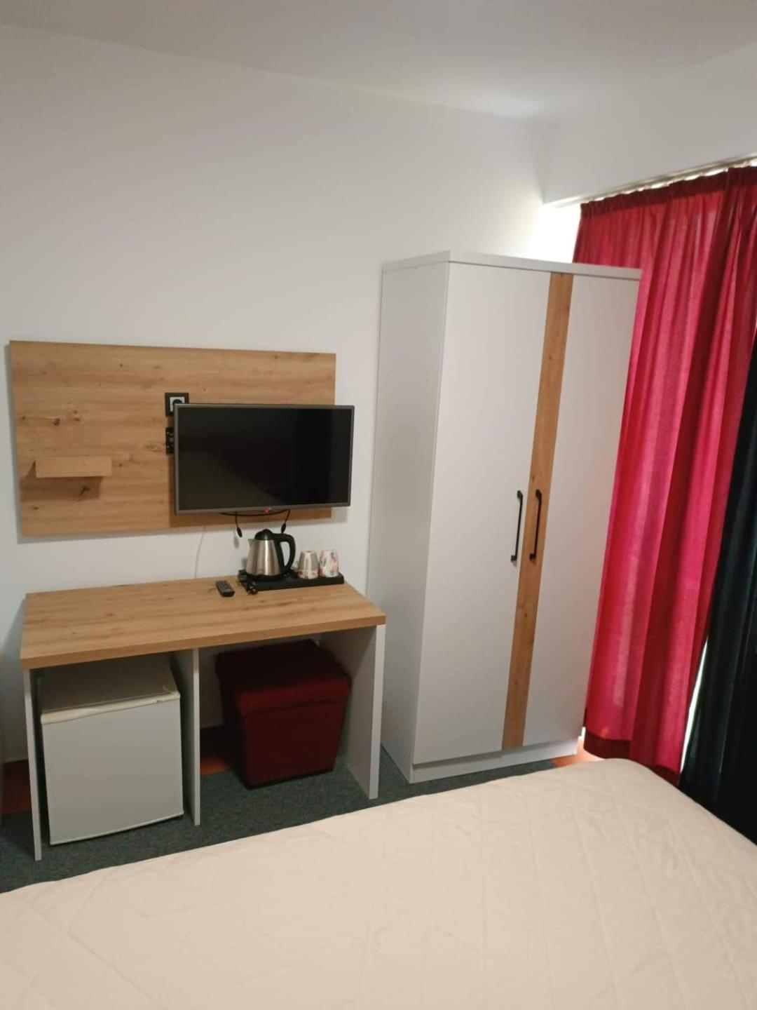 Hotel Brkic Sarajevo Airport - Free Parking Kültér fotó