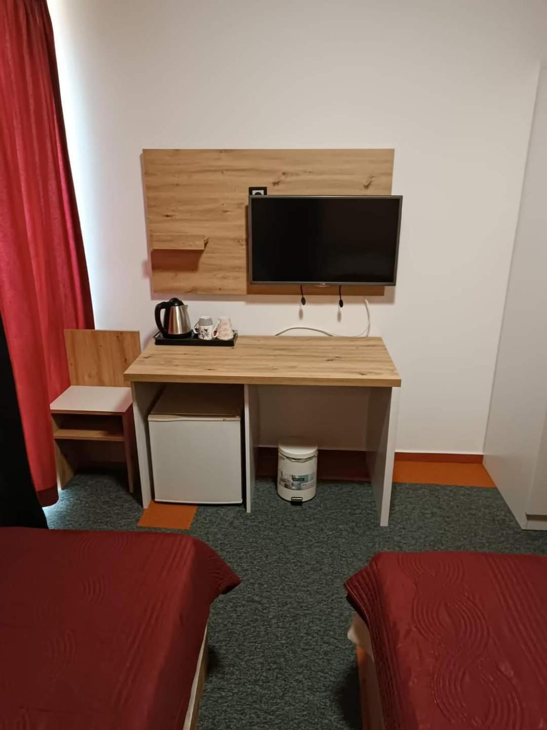 Hotel Brkic Sarajevo Airport - Free Parking Kültér fotó
