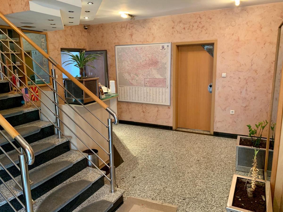 Hotel Brkic Sarajevo Airport - Free Parking Kültér fotó